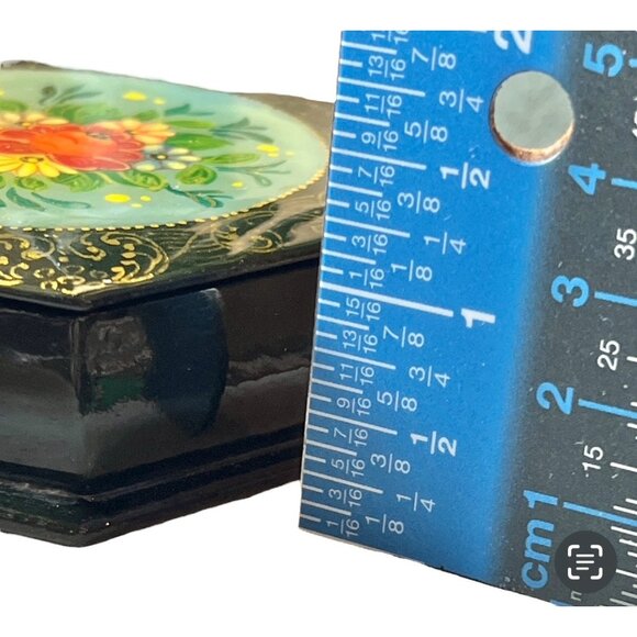 Signed Hand Painted Russian Palekh Brooch & Hexagonal Lacquer Box Gift Floral - Picture 6 of 8